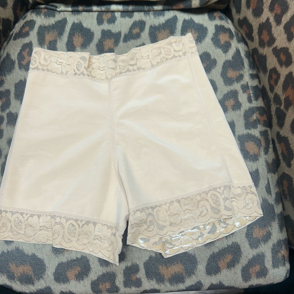 Women's Cream Lace Trim Shapewear Shorts